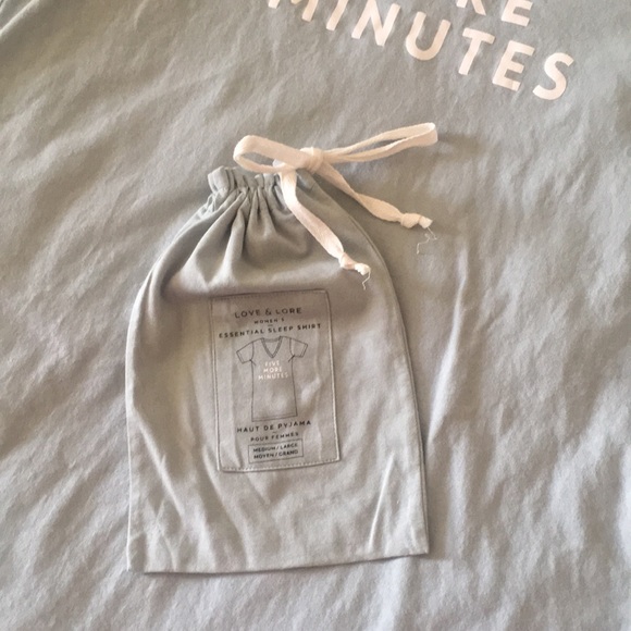 Light Green Sleep Shirt with Pouch - Picture 4 of 6